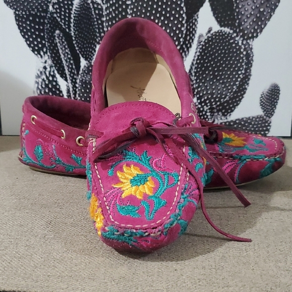Anthro Floral Embroidered Pink Loafers Hot Pink Flats Fuscia Slip On Moccasins - Picture 1 of 11